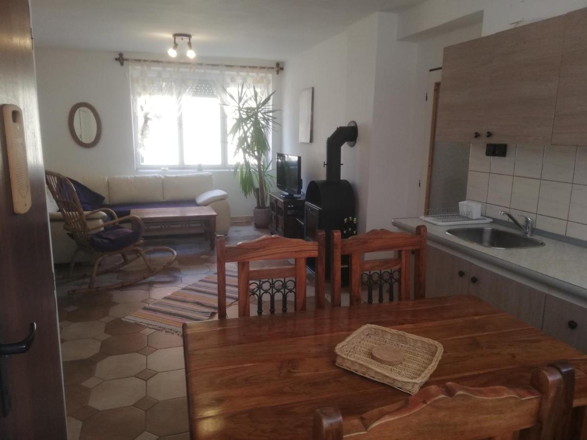 Villa Strakov Lúčky 외부 사진