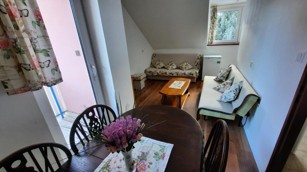 Villa Strakov Lúčky 외부 사진